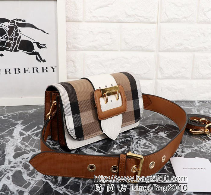 BURBERRY巴寶莉 The Buckle 搭扣包 隨附兩條肩背帶 可用作斜背包 肩背包或手拿包 1188  Bhq1126